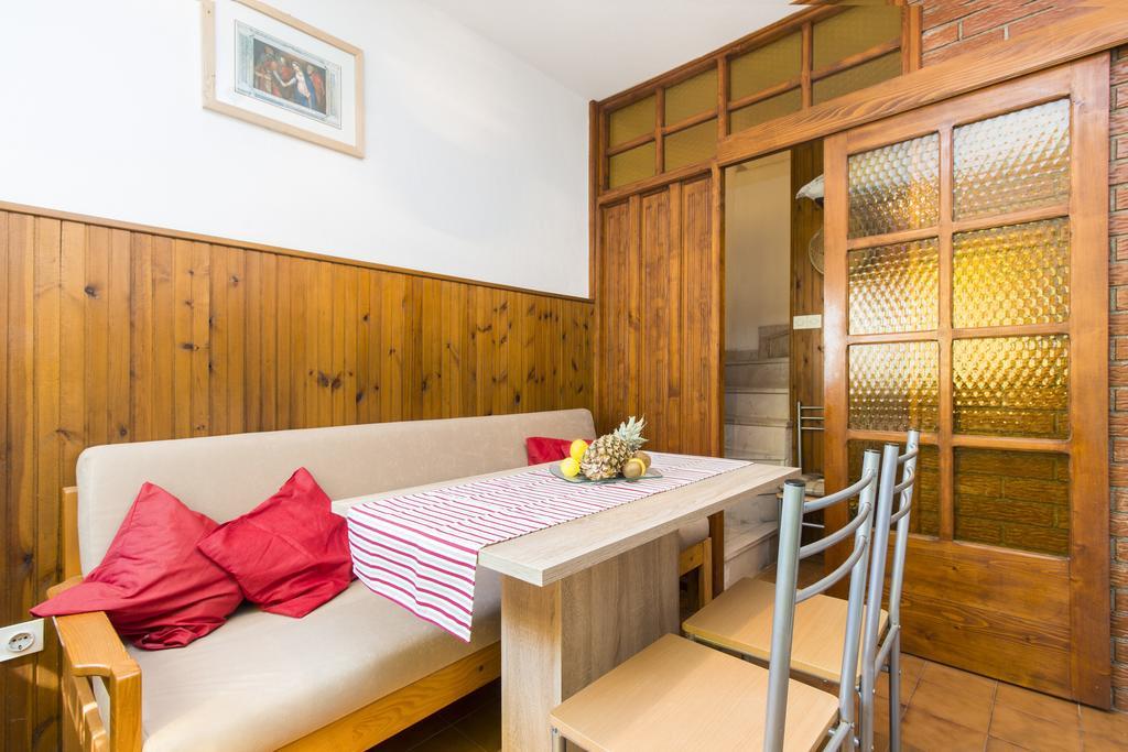 Apartment Neven Rogoznica  Room photo